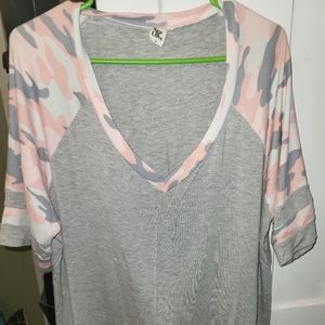 Gray v neck top with gray and pink camo